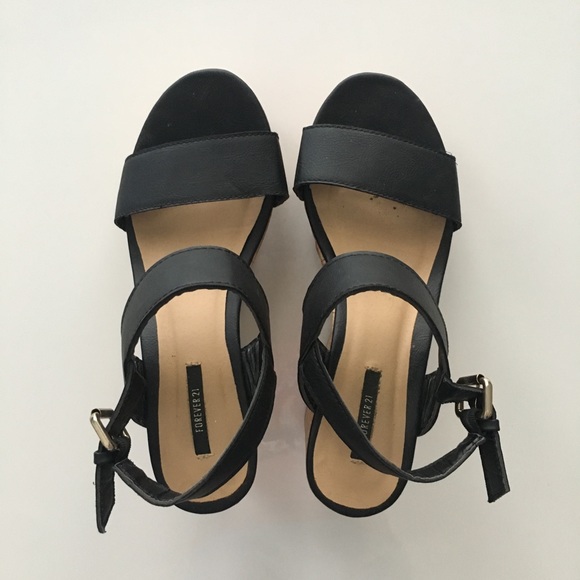 Forever 21 Shoes - 🎉HP🎉 F21 Wedge Platform Sandals